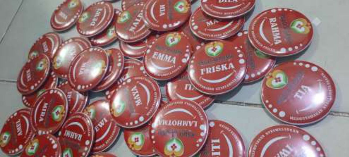 Pin Bros & Gantungan Kunci Custom Logo
