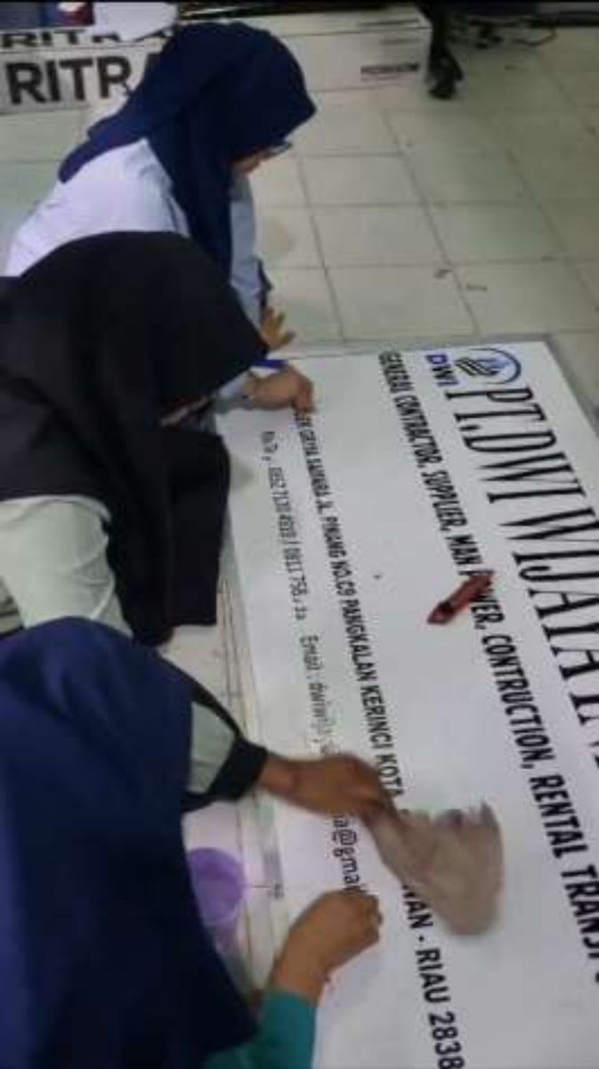 Spanduk Advertising PT Dwi Wijaya